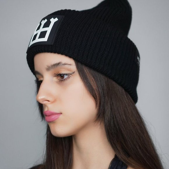 NWT Black Merino Wool Beanie Hat